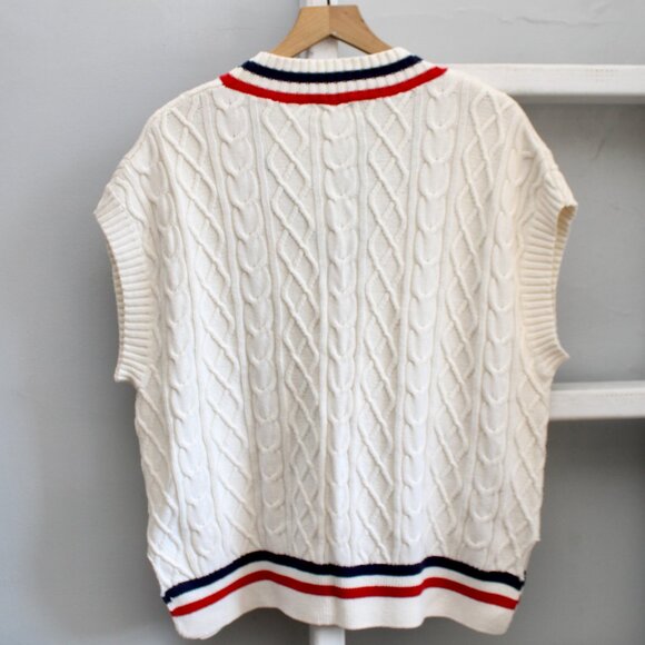 Dazie Cream Cable Knit Oversized Blue Red Trim V-Neck Varsity Sweater Vest sz 10 - Picture 2 of 6